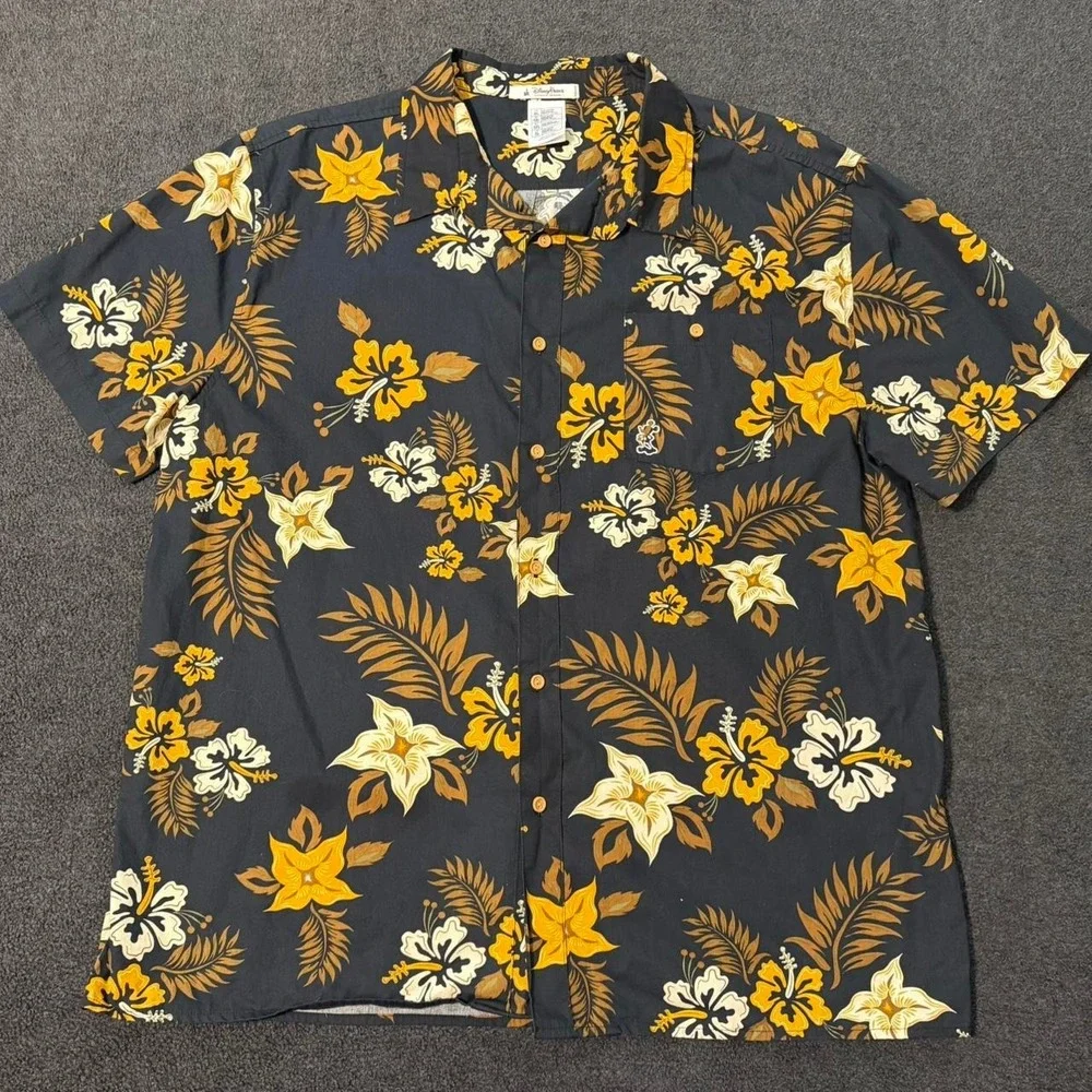 Disney Parks Authentic Mickey Mouse Hawaiian Button Up Shirt XL vacation dad